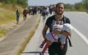 «Η Άγκυρα απελαύνει με συνοπτικές διαδικασίες πρόσφυγες πίσω στη Συρία»