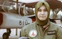Πακιστάν: Αυτή είναι η πρώτη γυναίκα πιλότος που σκοτώθηκε κατά τη συντριβή πολεμικού αεροσκάφους