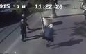 Σοκαριστικό βίντεο: Ανήλικες μαχαιρώνουν ηλικιωμένο και μετά η αστυνομία τις πυροβολεί... [video]