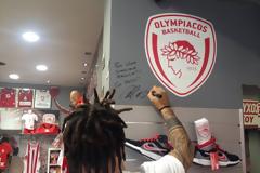 Ο ΧΑΚΕΤ ΣΤΟ Official Olympiacos BC Store ΜΕ... ΤΡΟΜΕΡΕΣ ΕΥΧΕΣ! (ΡΗΟΤΟS)