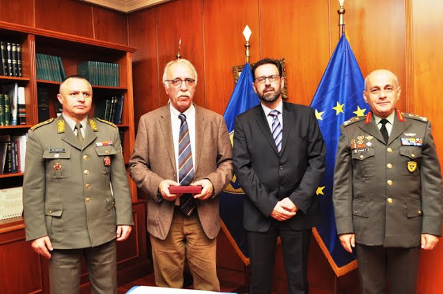 Συνάντηση ΑΝΥΕΘΑ Δημήτρη Βίτσα με Διοικητή Χερσαίων Δυνάμεων της Σερβίας - Φωτογραφία 2