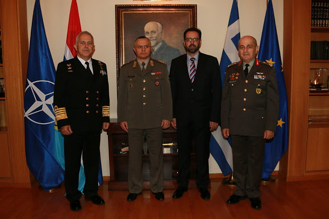 Συνάντηση Αρχηγού ΓΕΕΘΑ με τον Διοικητή Χερσαίων Δυνάμεων της Σερβίας - Φωτογραφία 2
