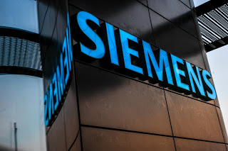 Η δίκη της Siemens ξεκίνησε χωρίς τους Γερμανούς... - Φωτογραφία 1