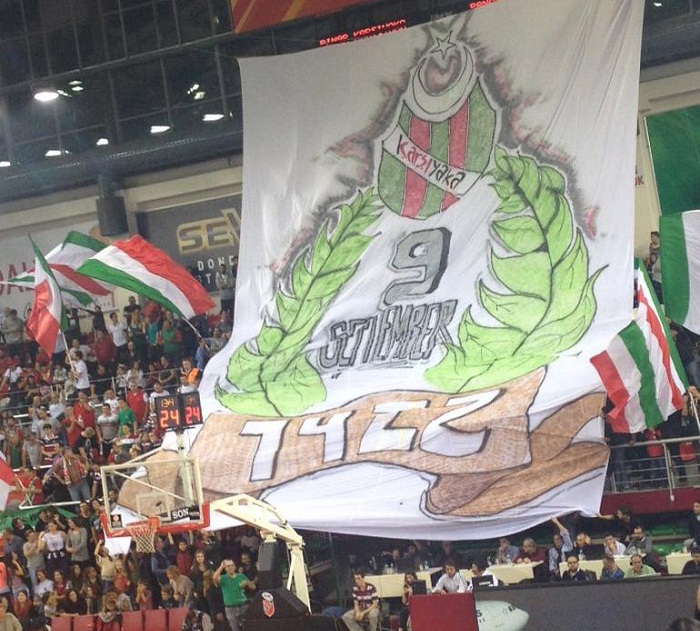 ΑΙΣΧΟΣ: Δείτε το ΠΡΟΚΛΗΤΙΚΟ πανό που σήκωσαν οι Τούρκοι στο ματς με τον Παναθηναϊκό [photo] - Φωτογραφία 2