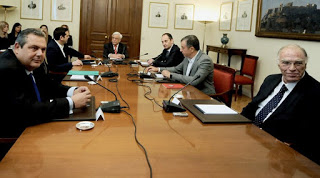 Άγριο επεισόδιο Τσίπρα με τους πολιτικούς αρχηγούς για το ασφαλιστικό - Φωτογραφία 1