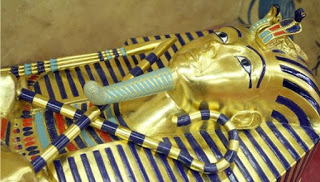 Αίγυπτος: Έρευνες για μυστικό θάλαμο μέσα στον τάφο του φαραώ Τουταγχαμών - Φωτογραφία 1