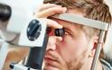 Έλληνας γιατρός σώζει ζωές από το οφθαλμικό μελάνωμα