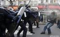 Ξύλο, χημικά και συλλήψεις νωρίτερα στο κέντρο του Παρισιού [photos] - Φωτογραφία 6