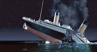 ΠΑΓΚΟΣΜΙΟ ΣΟΚ! Ο σύγχρονος Τιτανικός: Πλοίο συγκρούστηκε σε κάτι που επέπλεε και βυθίστηκε! [photo] - Φωτογραφία 1