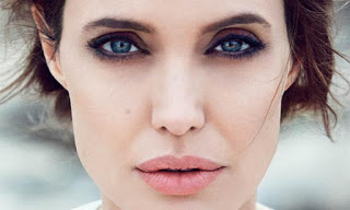 Angelina Jolie: Δεν νιώθω ότι στερούμαι τίποτα, εκτός ίσως από ύπνο - Φωτογραφία 1