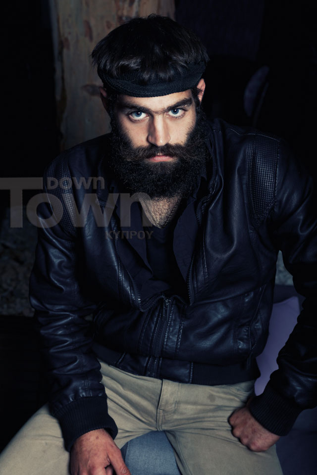 Επιτέλους ο Κρητικός που άναψε φωτιές φωτογραφίζεται ως μοντέλο [photos] - Φωτογραφία 3