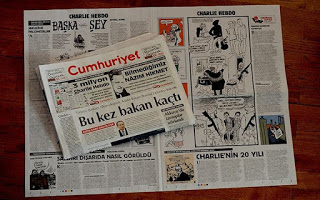 Ερευνάται μετά τις συλλήψεις δημοσιογράφων η Cumhuriyet - Φωτογραφία 1