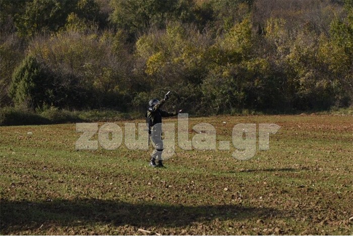 Σκοπιανοί πυροβολούν πρόσφυγες σε ελληνικό έδαφος (Φωτό - Βίντεο) - Φωτογραφία 16