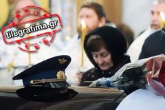 10.000 Ρώσοι προσευχήθηκαν στο στερνό αντίο για τον πιλότο που σκοτώθηκε στη Συρία (ΦΩΤΟ)