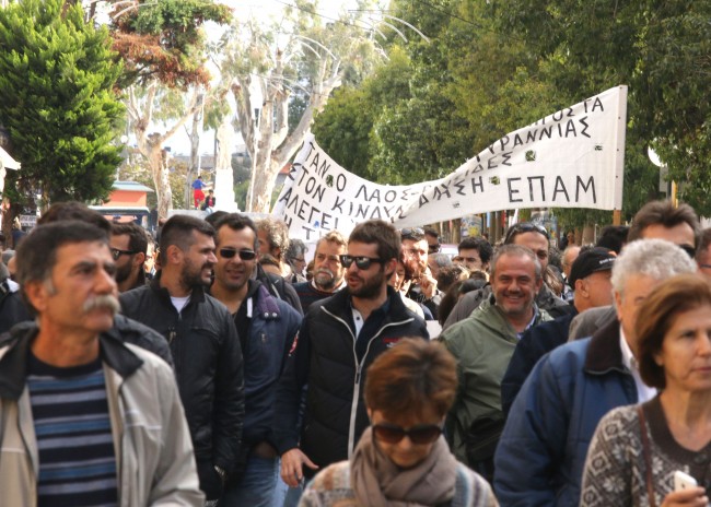 Το μεγάλο «ΟΧΙ» της Κρήτης για το ασφαλιστικό – Στους δρόμους χιλιάδες κόσμος - Φωτογραφία 2