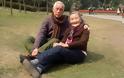 98 ετών ζευγάρι αναπαριστά το γάμο του 70 χρόνια μετά! - Φωτογραφία 4