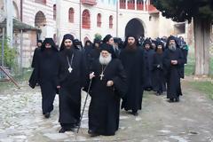 7550 - Φωτογραφίες από την υποδοχή του ηγουμένου Γέροντα Εφραίμ Βατοπαιδινού στην πανηγυρίζουσα Ιερά Μονη Χιλιανδαρίου