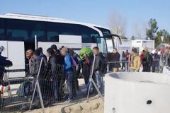 Με επιτυχία η μεταφορά στην Αθήνα 2300 αλλοδαπών από την Ειδομένη [photos+video]