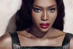 Τι λες τώρα! Έχει κάνει η Naomi Campbell εγχείρηση αντικατάστασης γοφού; [photos]