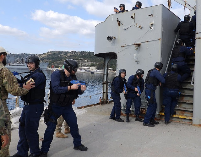 ΦΩΤΟ- Κοινή Αεροναυτική Άσκηση Ελλάδας - Αιγύπτου «ΜΕΔΟΥΣΑ 2015» - Φωτογραφία 6