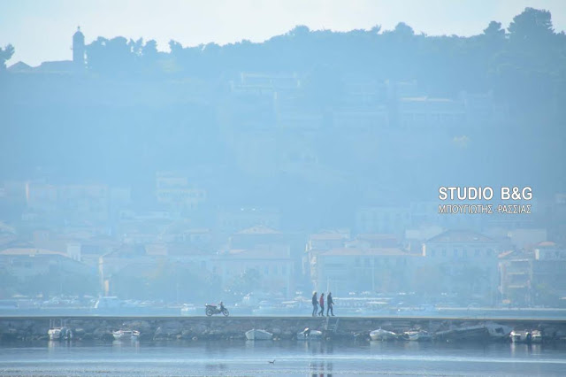 Σκεπασμένη από αιθαλομίχλη η πόλη του Ναυπλίου - Φωτογραφία 3