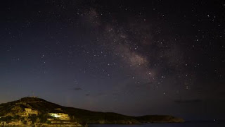 Σε έξι λεπτά ο “μυστηριακός” κόσμος του γαλαξία μας από τη Σύρο [photos+video] - Φωτογραφία 1