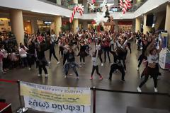 Flash mob, στο Αthens Heart για την Γέφυρα ζωής Α.μεΑ. Δυτικού Τομέα από την Σχολή Ευ ζωή [video]