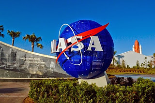 Προσοχή: Γιατί η NASA καλεί επιστήμονες και θεολόγους; Για τι πράγμα πρέπει όλοι να προετοιμαστούμε; [video] - Φωτογραφία 1