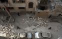 Φρικιαστικές εικόνες: Λουτρό αίματος στη Δαμασκό μετά από βομβαρδισμούς... [photos] - Φωτογραφία 2
