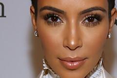 Δείτε την κόρη της Kim Kardashian σε βόλτα με τη θεία της... [photos]