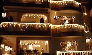 Το πιο Χριστουγεννιάτικο σπίτι της Ελλάδας είναι αυτό [photos] - Φωτογραφία 3
