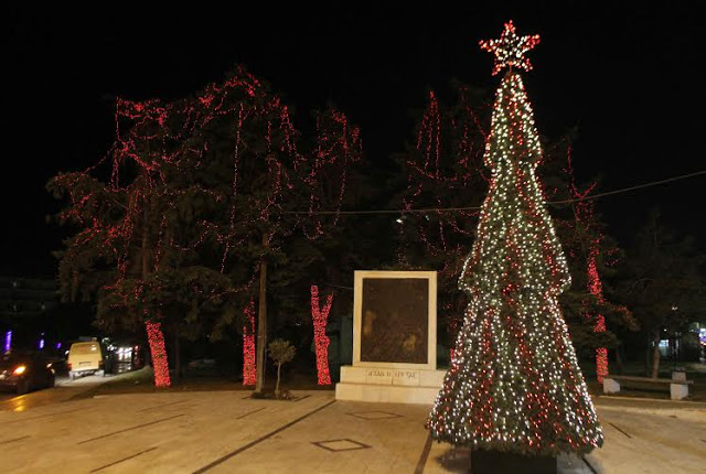 Χριστούγεννα στη Γλυφάδα - Φωτογραφία 4