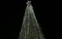 Το έναυσμα να απλωθεί η μαγεία των Χριστουγέννων σε όλη την πόλη έδωσε με το άναμμα του Χριστουγεννιάτικού Δέντρου ο Δήμαρχος Αμαρουσίου Γ. Πατούλης - Φωτογραφία 2