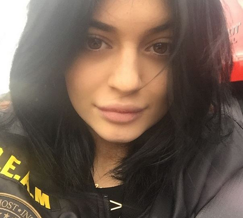 Θα πάθετε πλάκα! Πώς είναι η Kylie Jenner χωρίς καθόλου μακιγιάζ; [photo] - Φωτογραφία 2