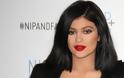 Θα πάθετε πλάκα! Πώς είναι η Kylie Jenner χωρίς καθόλου μακιγιάζ; [photo]