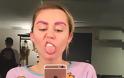 Άγριο κράξιμο στη Miley Cyrus από θαυμαστές της... Τι έκανε και ενοχλήθηκαν όλοι; [photos] - Φωτογραφία 3