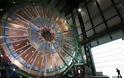 Το CERN έχει ενδείξεις για «μυστηριώδες» νέο σωματίδιο - Φωτογραφία 2