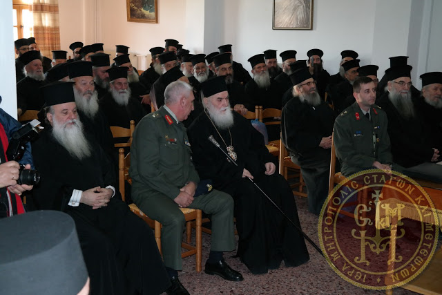 Παραδοσιακά κάλαντα στην Ι.Μ.Σταγών και Μετεώρων από τη ΣΜΥ - Φωτογραφία 3