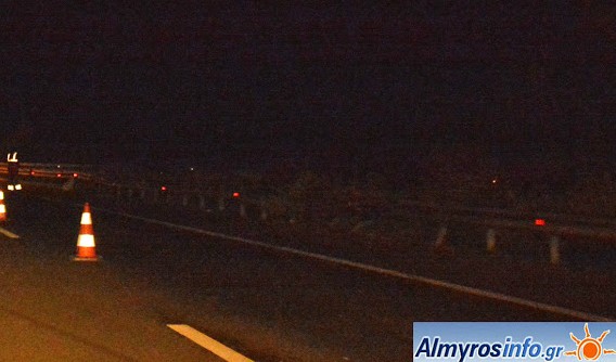 Τροχαίο στην ΠΑΘΕ στο ύψος του Κροκίου Αλμυρού με δυο σοβαρά τραυματίες - Φωτογραφία 3