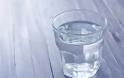 Ξέρετε πόσα βακτήρια περιέχει ένα ποτήρι νερό;