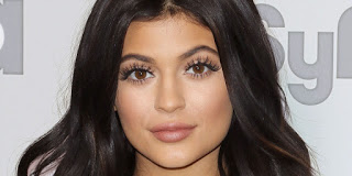 Σκληρή γυμναστική κάνει η Kylie Jenner... Ποια είναι μαζί της; [photos] - Φωτογραφία 1