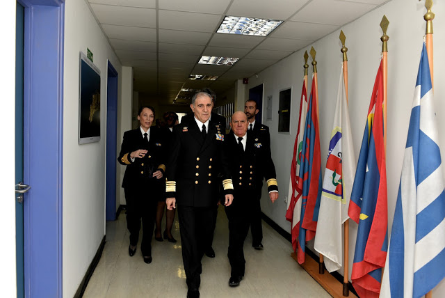 Επίσκεψη Αρχηγού ΓΕΝ στο Ναυτικό Νοσοκομείο Αθηνών - Φωτογραφία 1