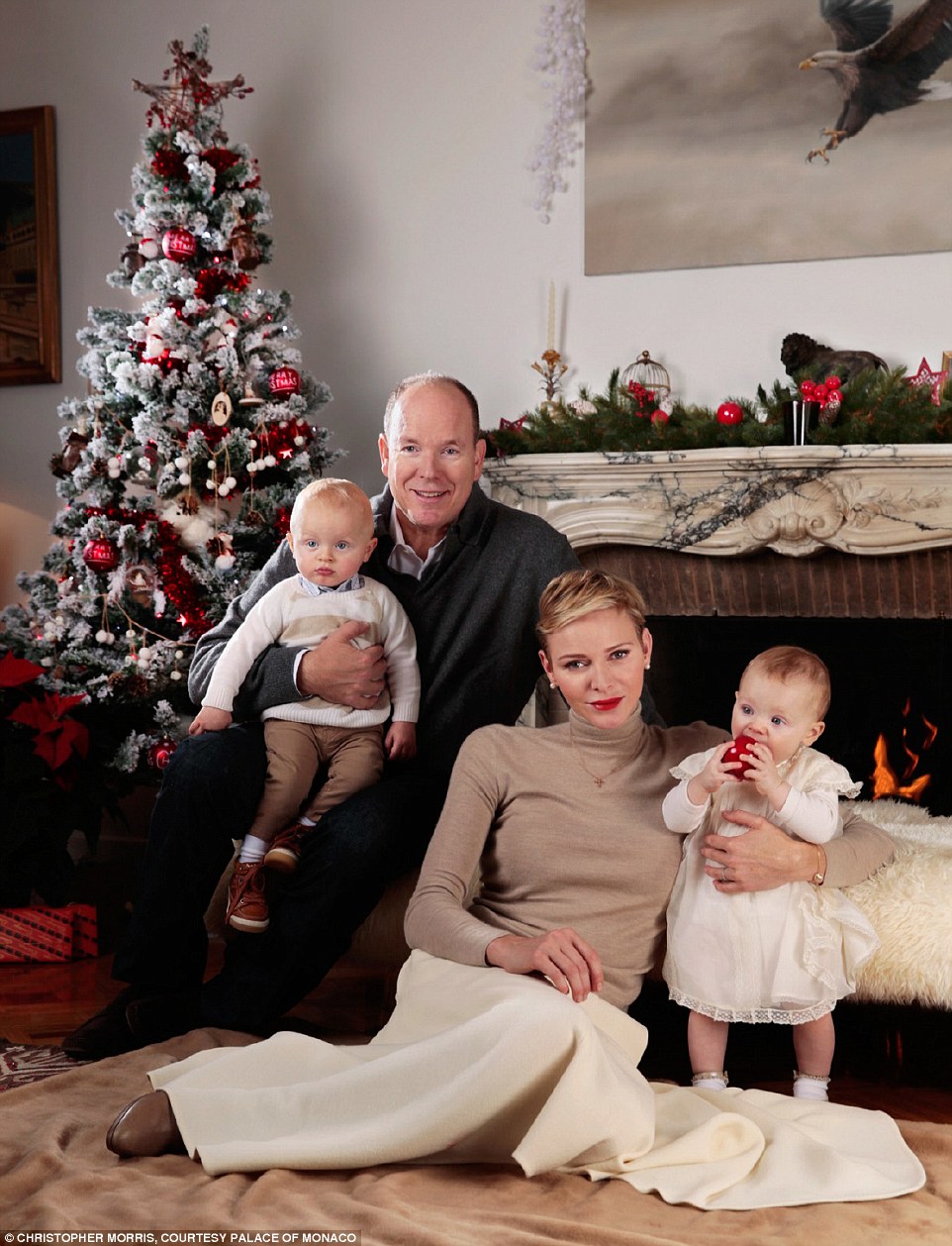 Η χριστουγεννιάτικη φωτογραφία του πρίγκιπα Αλβέρτου του Μονακό με την οικογένειά του - Φωτογραφία 2