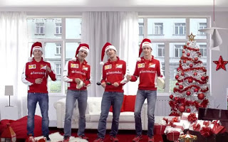 Οι οδηγοί της Ferrari λένε τα κάλαντα - Φωτογραφία 1