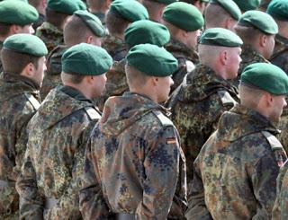 Αύξηση του στρατιωτικού προσωπικού ζητά το 56% των Γερμανών - Φωτογραφία 1