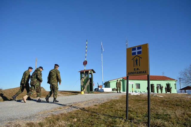 Ευχές Αρχηγού ΓΕΕΘΑ σε προσωπικό των ΕΔ - Φωτογραφία 12