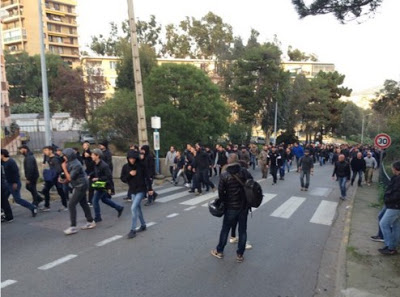 Διαδήλωση στην Κορσική - Έξω οι Άραβες - Φωτογραφία 2