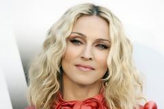 Δείτε τι έκαναν τα παιδιά της Madonna ανήμερα τα Χριστούγεννα... [photos]