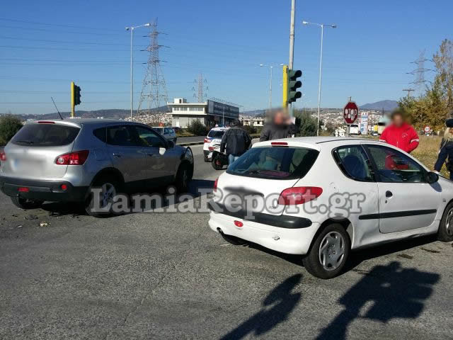 Λαμία: Γερό μπαμ στην είσοδο της πόλης - Τρεις τραυματίες μεταξύ τους και ενα παιδί - Φωτογραφία 8