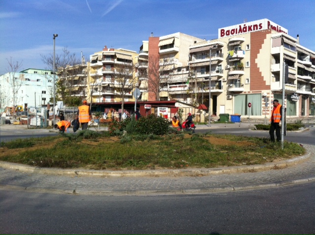 Η νησίδα που αναπλάστηκε και ομορφαίνει την Σταυρούπολη - Φωτογραφία 2